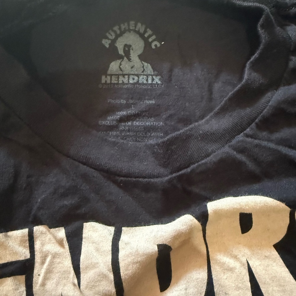 Authentic Hendrix Black Short Sleeve Hendrix Graphic Tee - Picture 3 of 4
